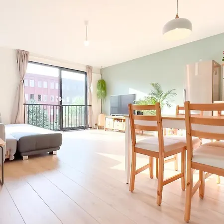 Beautiful & Bright In Apartment Amsterdam
