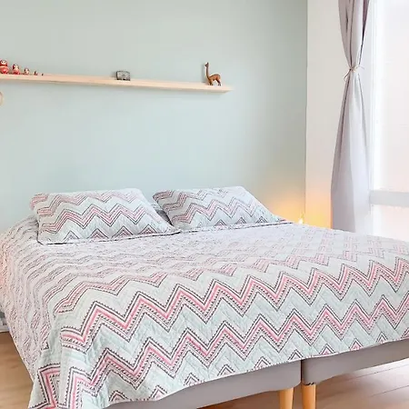 Beautiful & Bright In Apartment *